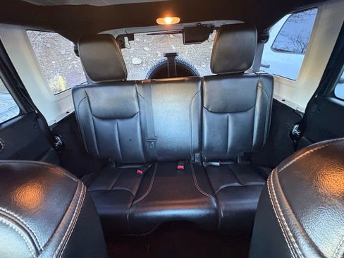 Used 2017 Jeep Wrangler Unlimited Sahara w/ Max Tow Package image 23