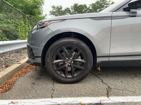 Certified 2024 Land Rover Range Rover Velar Dynamic SE image 11