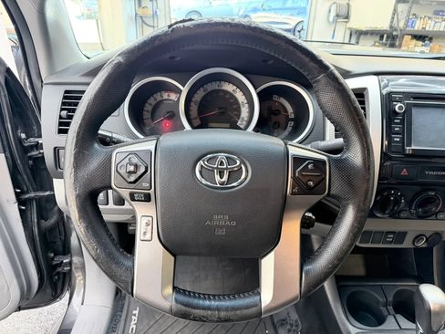 Used 2015 Toyota Tacoma 4x4 Double Cab w/ SR5 Package image 11