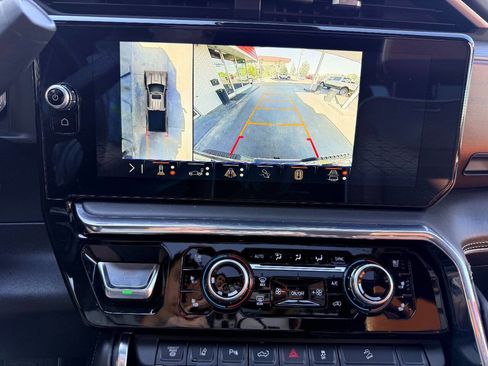 Used 2024 GMC Sierra 3500 Denali Ultimate image 29