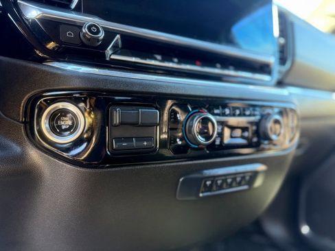 Used 2024 Chevrolet Silverado 3500 LT w/ Convenience Package image 14