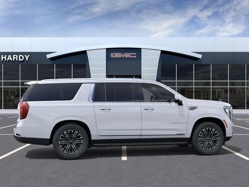 New 2026 GMC Yukon XL Elevation AWD/4WD image 5