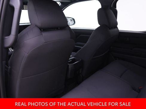 Certified 2025 Toyota Tacoma SR5 AWD/4WD image 11