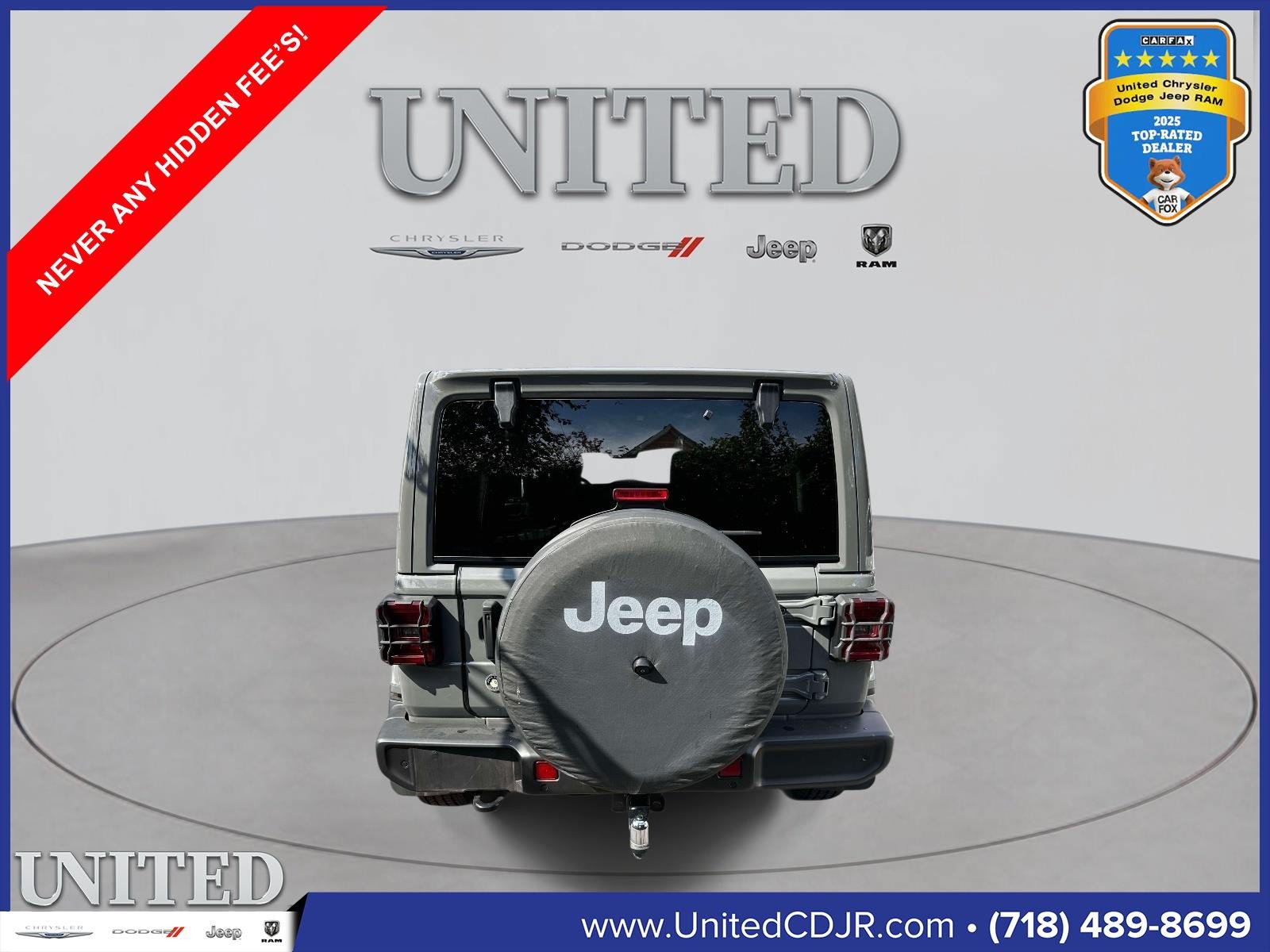 Used 2023 Jeep Wrangler Unlimited Sahara w/ LED Lighting Group AWD/4WD image 3