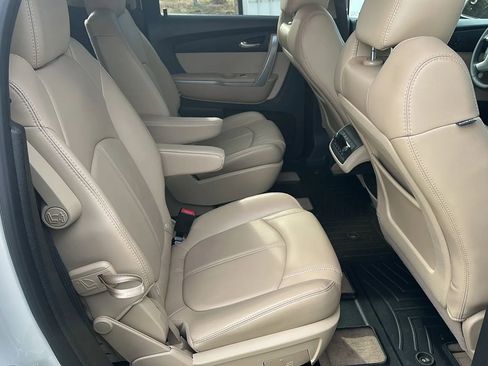 Used 2012 GMC Acadia SLT image 15