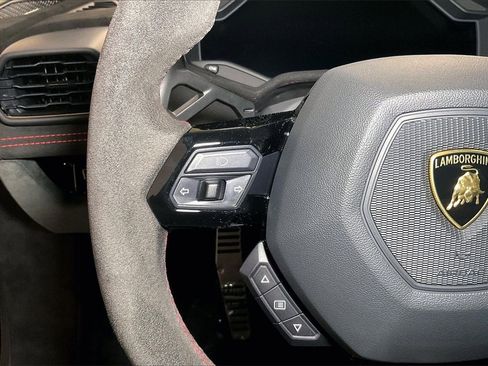 Used 2024 Lamborghini Huracan Sterrato image 23
