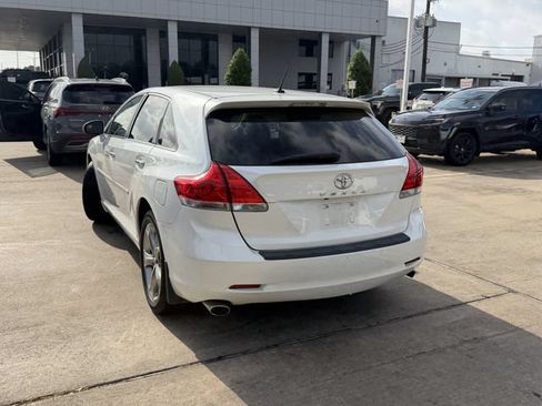 Used 2010 Toyota Venza FWD image 7