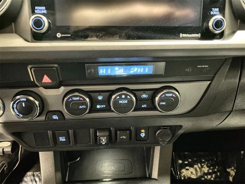 Used 2021 Toyota Tacoma TRD Sport image 8