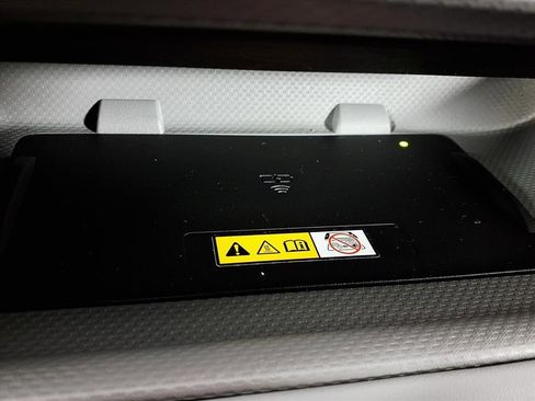 Used 2024 Toyota Highlander Platinum image 24