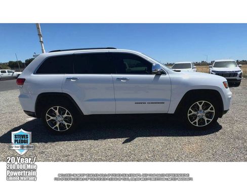 Used 2021 Jeep Grand Cherokee Limited w/ Trailer Tow Group IV AWD/4WD image 3