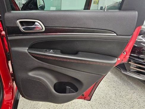 Used 2017 Jeep Grand Cherokee Trailhawk w/ Trailhawk Luxury Group image 28