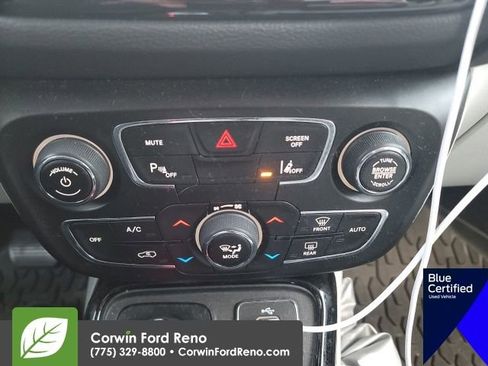 Used 2018 Jeep Compass Limited w/ Navigation Group image 18