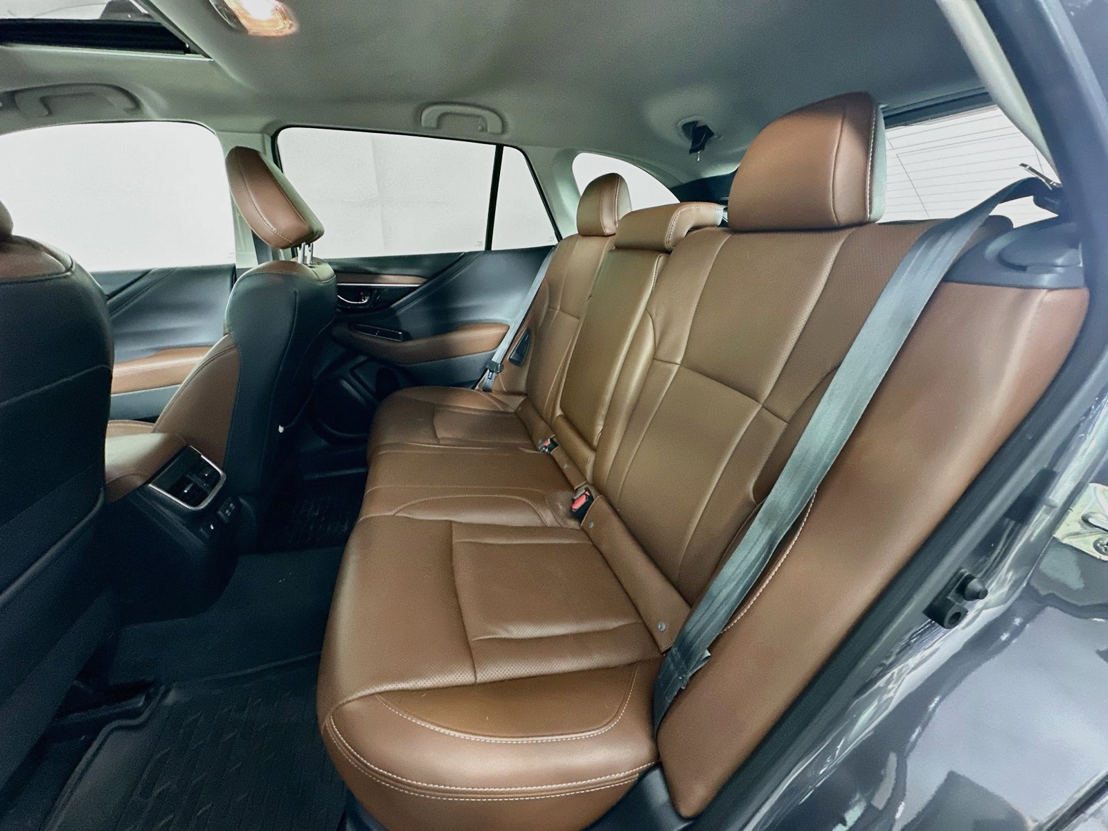 Used 2020 Subaru Outback Touring XT AWD/4WD image 27