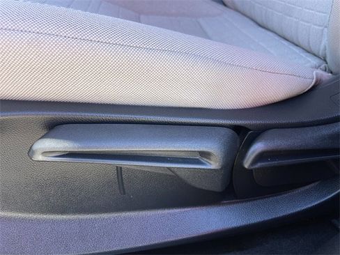 Certified 2025 Honda HR-V LX image 24