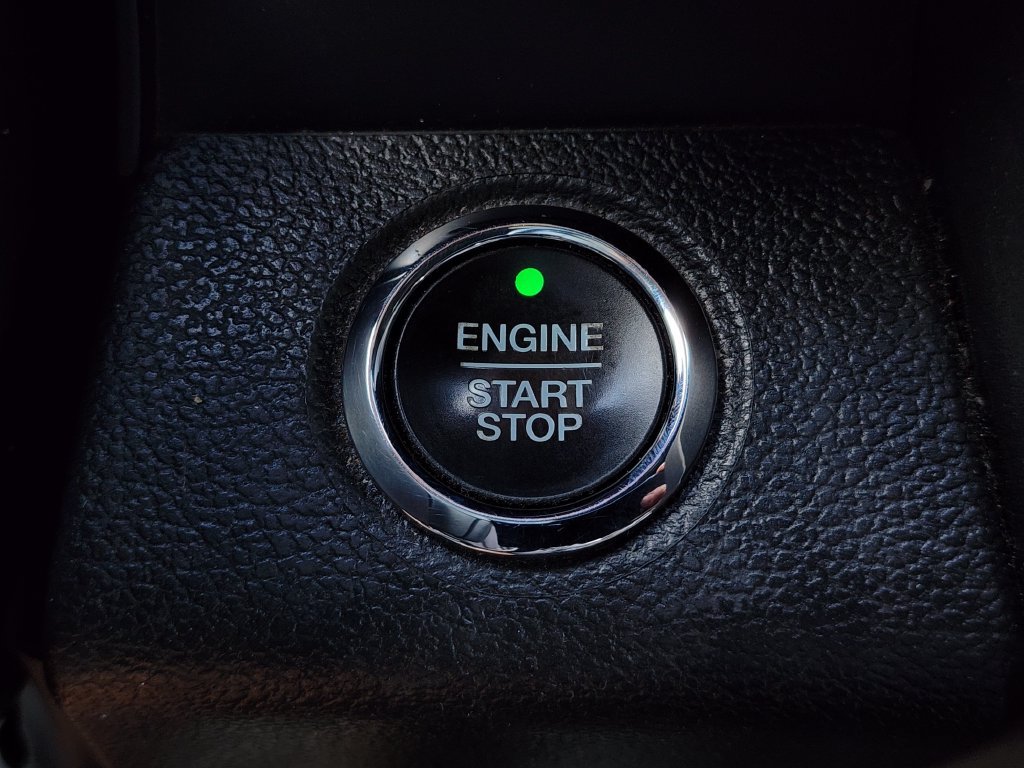 Used 2018 Ford F150 Platinum w/ Equipment Group 701A Luxury AWD/4WD image 36