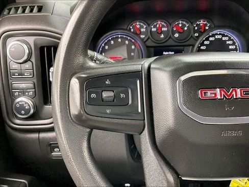 Used 2021 GMC Sierra 1500 4x4 Crew Cab w/ Sierra Value Package image 22