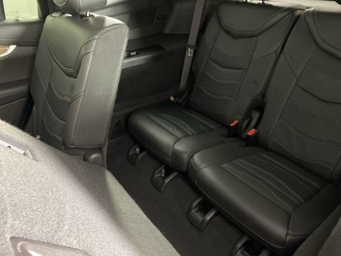 Used 2023 Cadillac XT6 Premium Luxury w/ Platinum Package image 28