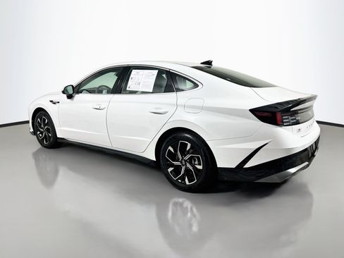 Used 2025 Hyundai Sonata SEL FWD image 8