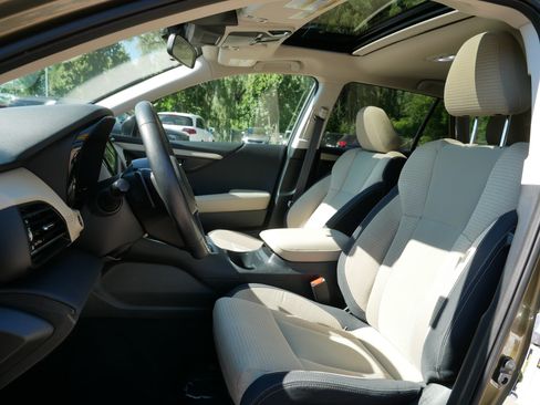 Used 2024 Subaru Outback Premium AWD/4WD image 34