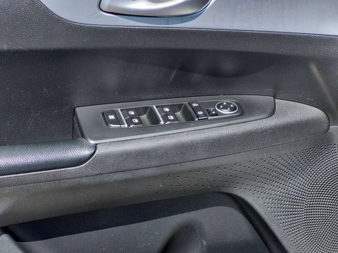 Used 2023 Kia Forte LXS FWD image 15