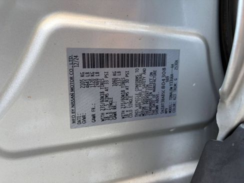 Used 2025 Nissan Rogue SV FWD image 25