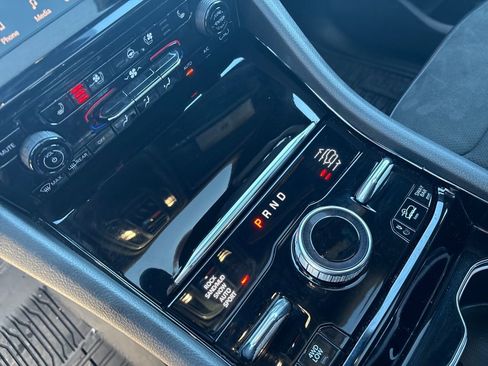 Used 2022 Jeep Grand Cherokee Trailhawk w/ Luxury Tech Group III image 29