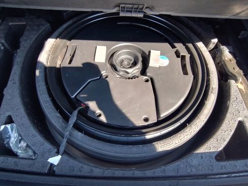 Used 2018 Audi Q5 Prestige w/ Prestige Package image 44