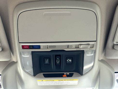 Used 2019 Subaru Forester Limited AWD/4WD image 19