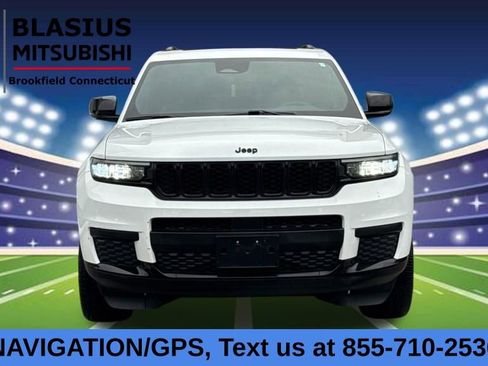 Used 2021 Jeep Grand Cherokee L Laredo image 3