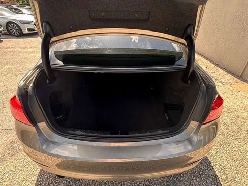 Used 2017 BMW 320i Sedan RWD image 20
