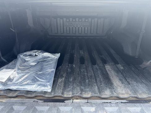 Used 2024 GMC Canyon Elevation w/ Convenience Package AWD/4WD image 25