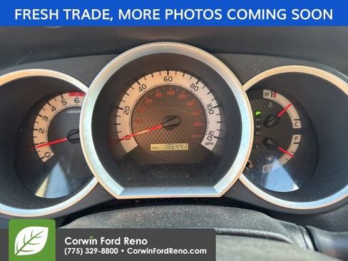 Used 2015 Toyota Tacoma 4x4 Double Cab w/ TRD Off-Road Package image 16