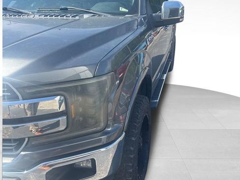 Used 2019 Ford F150 Lariat AWD/4WD image 2