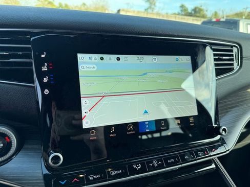 Used 2024 Jeep Wagoneer L Series III w/ Flexible Seating Group image 20