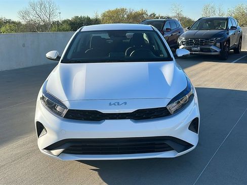 Used 2024 Kia Forte LXS w/ LXS Technology Package image 7