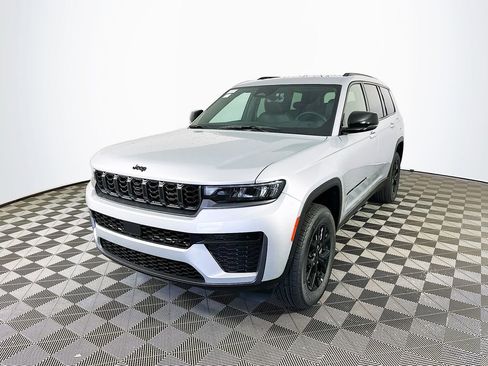 New 2026 Jeep Grand Cherokee L 4WD image 5