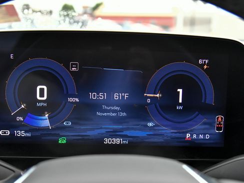 Used 2025 Chevrolet Equinox EV LT w/ Convenience Package image 37