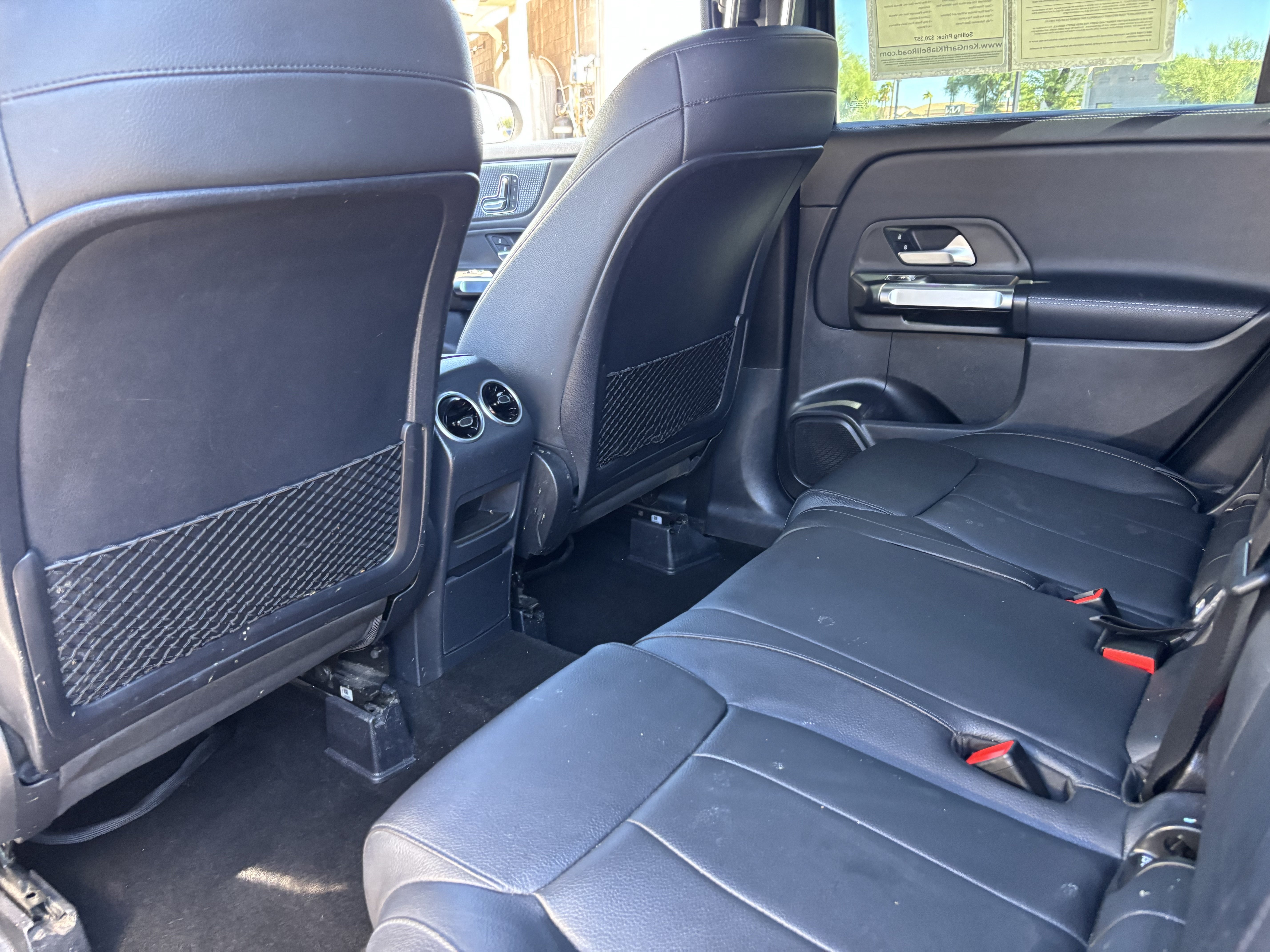 Used 2021 Mercedes-Benz GLB 250 4MATIC image 15