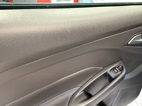 Used 2017 Ford Focus RS image 36