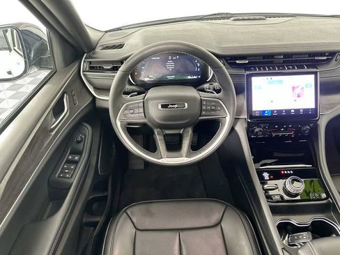 Used 2024 Jeep Grand Cherokee Limited 4xe AWD/4WD image 11