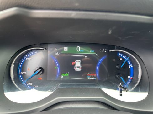 Used 2025 Toyota RAV4 LE AWD/4WD image 28