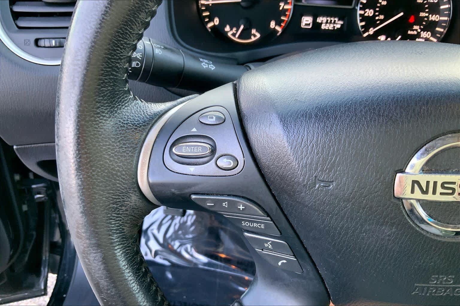 Used 2015 Nissan Pathfinder Platinum w/ Cargo Package FWD image 23