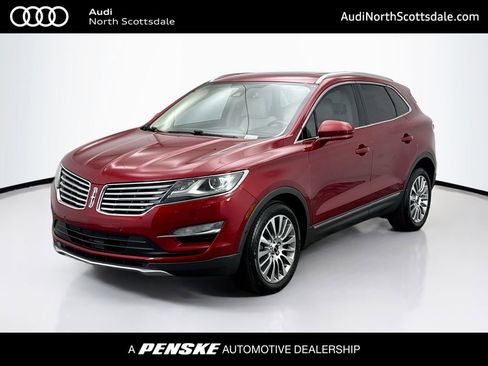Used 2017 Lincoln MKC Reserve image 1