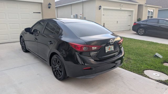 Used 2015 MAZDA MAZDA3 i Sport FWD image 3