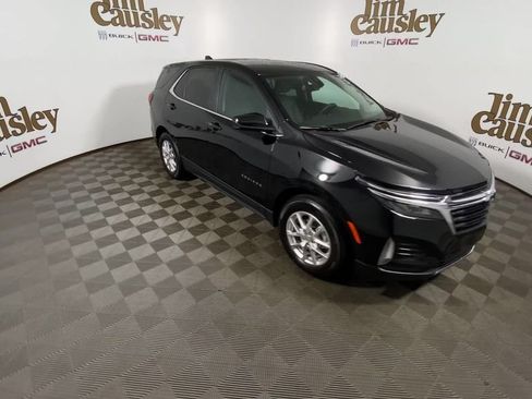Used 2024 Chevrolet Equinox LT w/ LPO, Floor Liner Package FWD image 2