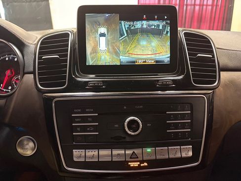 Used 2017 Mercedes-Benz GLS 550 4MATIC image 26