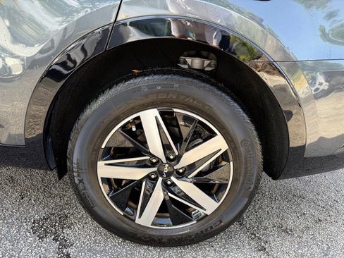 Used 2023 Kia Sorento S w/ Panoramic Sunroof Package FWD image 7