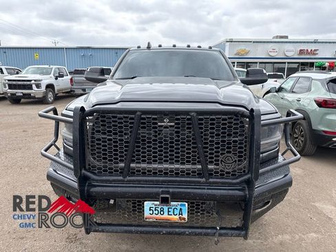 Used 2019 RAM 2500 Laramie w/ Night Edition AWD/4WD image 2
