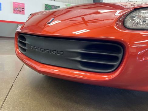 Used 2002 Chevrolet Camaro Z28 w/ Preferred Equipment Group image 33