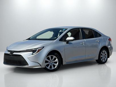 Used 2025 Toyota Corolla LE